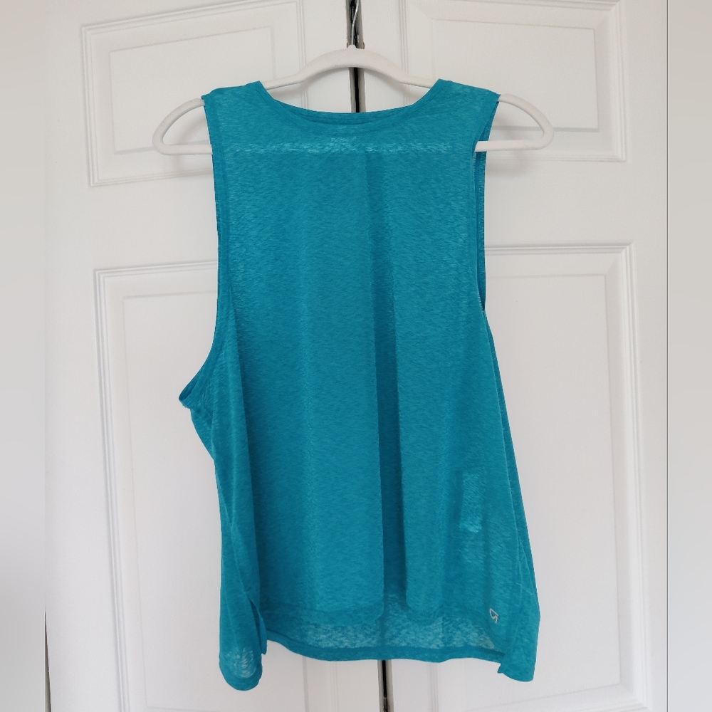 GAP Fit Workout Top